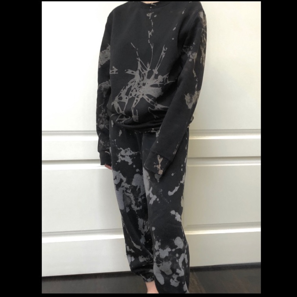 One of a kind. Reverse tie dye sweat-set.
